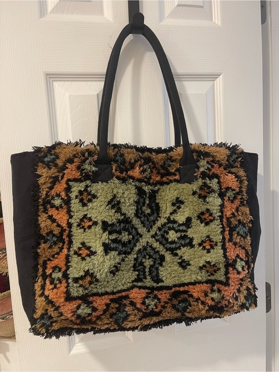 Handbags - Faux Shag Rug Mosaic Tote Bag in Olive & Rust